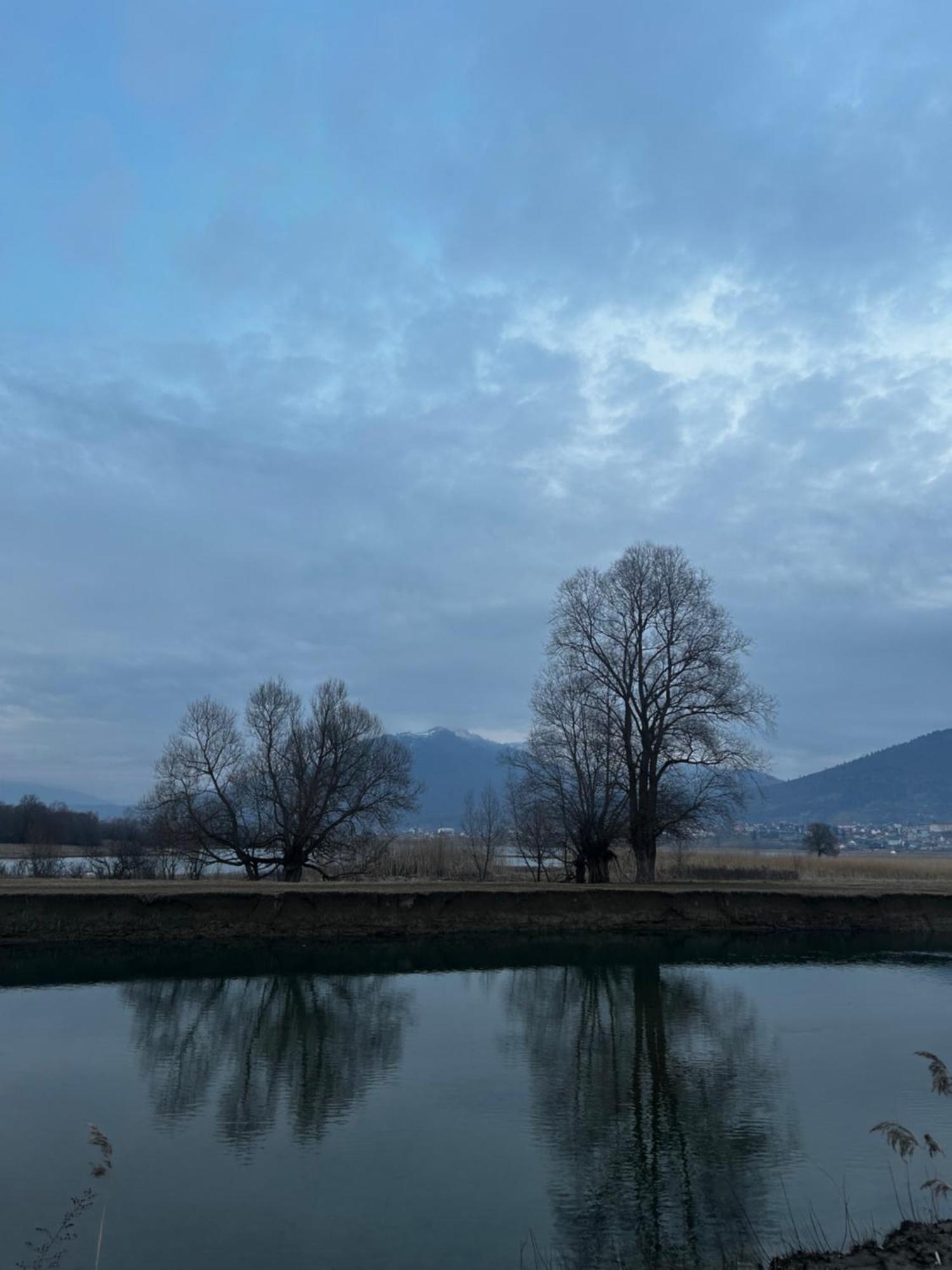 Вилла Oazaa Retreat Gusinje Экстерьер фото